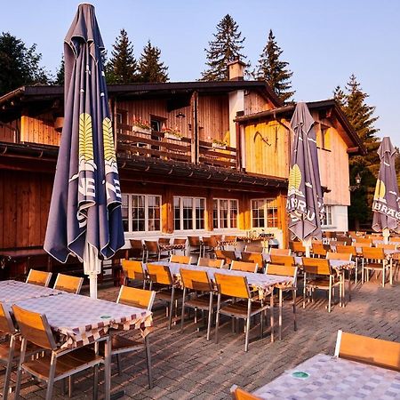Отель Montlinger Schwamm Oberriet Экстерьер фото